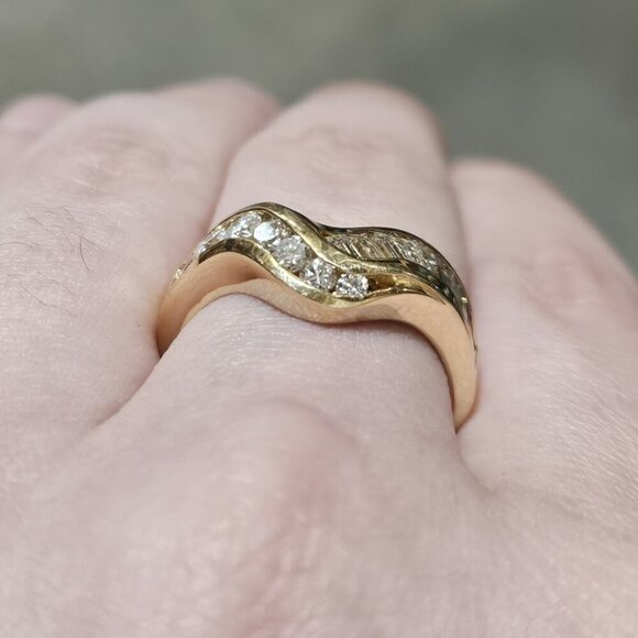 14K Yellow Gold 1.01TW Channel Set Round Baguette Diamond Chevron Ring Size 8.25 - Picture 14 of 14